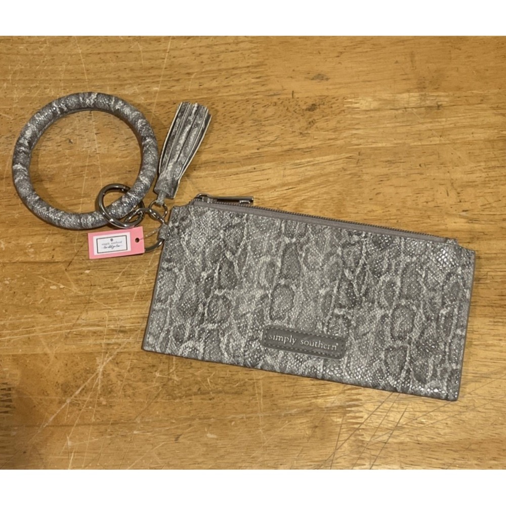 Simply Southern Collection Zip Banglewall Snake Wallet/Wristlet Silver NWT‎ 8x4"